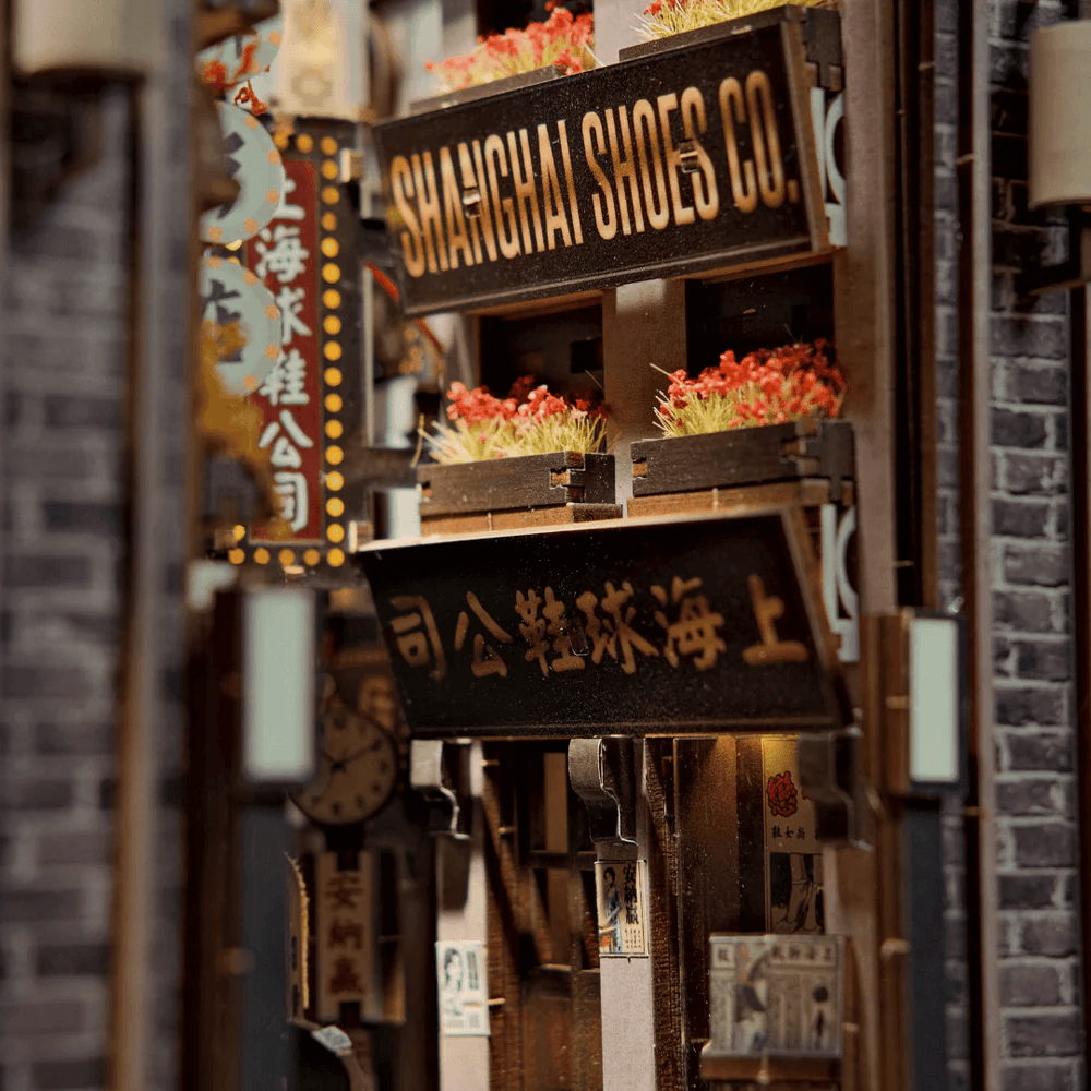 Old Shanghai Book Nook Kit | 8881300806095