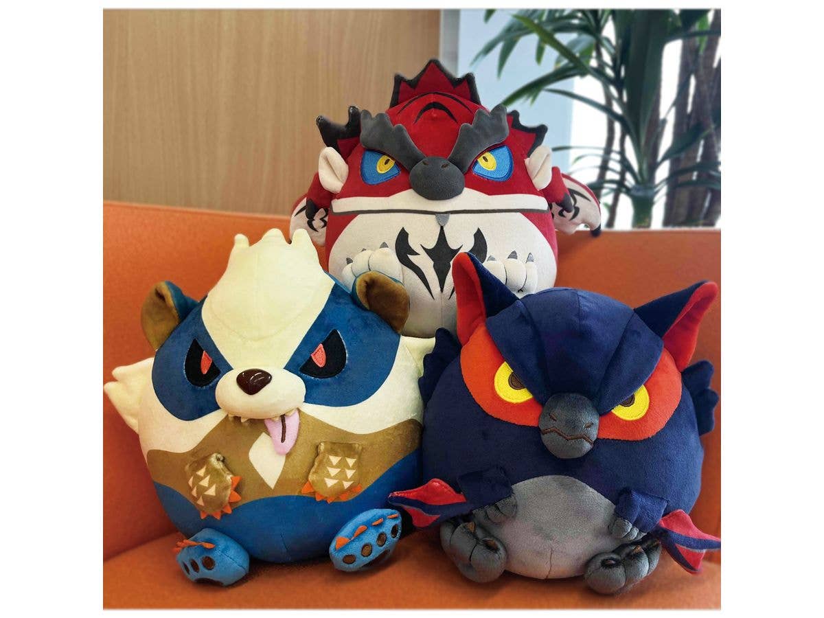 CAPCOM Monster Hunter Fluffy Eggshaped Plush Nargacuga | 4976219124751