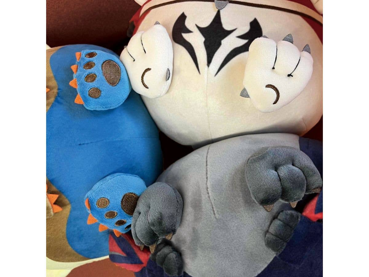 CAPCOM Monster Hunter Fluffy Eggshaped Plush Arzuros | 4976219124768