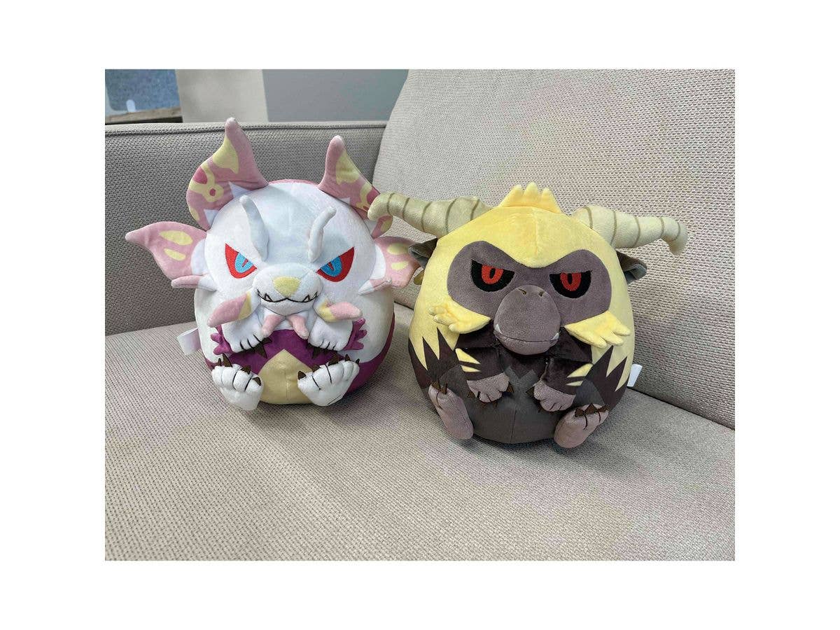 CAPCOM Monster Hunter Fluffy Eggshaped Plush Mizutsune | 4976219125758