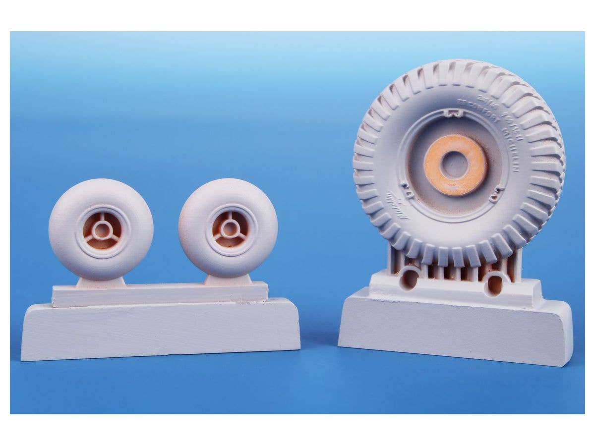 CMK 1/35 Laffly V15T Wheels / for ICM kit | 8595593129570