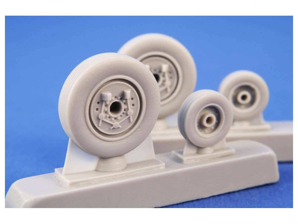 CMK 1/48 F-4B Phantom Wheels (from Tamiya kit) | 8595593128733