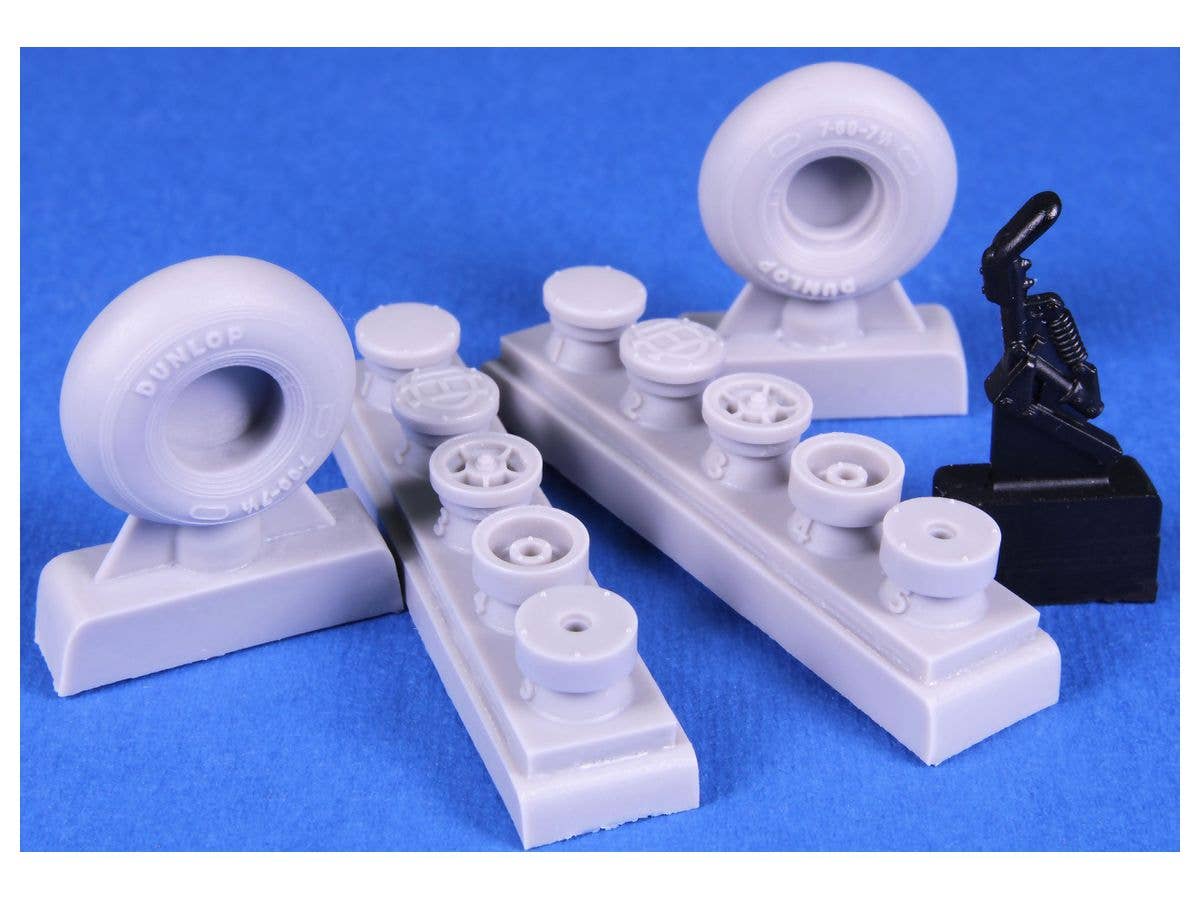 CMK 1/32 DH.82 Tiger Moth Mainwheels and Tailskid (ICM kit) | 8595593128795