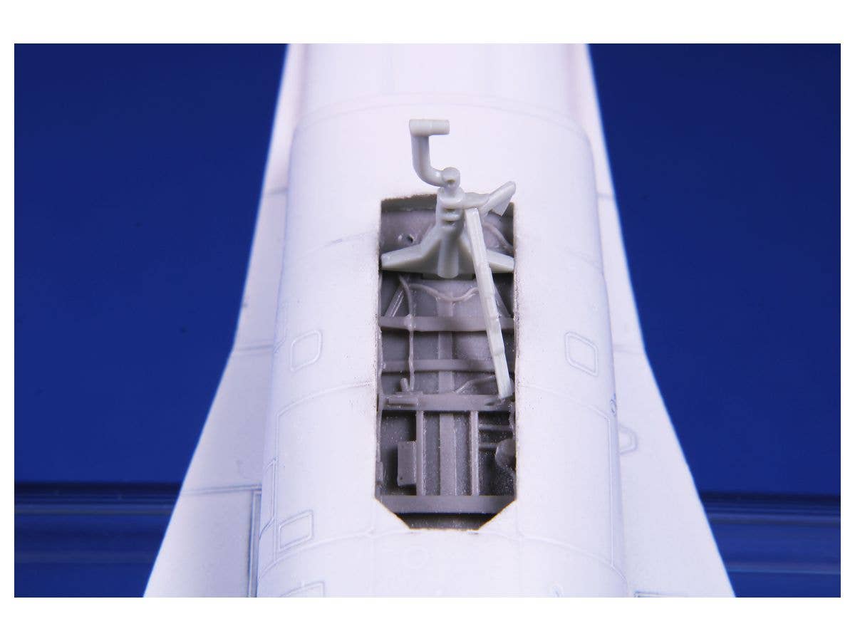 CMK 1/72 F-16MLU Wheel Bays | 8595593128887