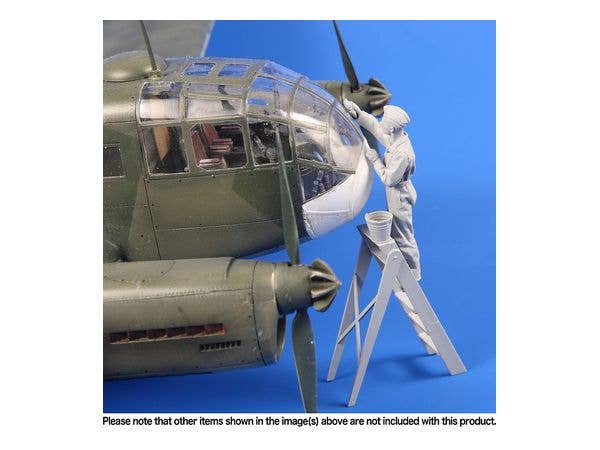 CMK 1/48 Siebel Si 204/Aero C-3 Airman (cleaning canopy glazing) | 8595593127354