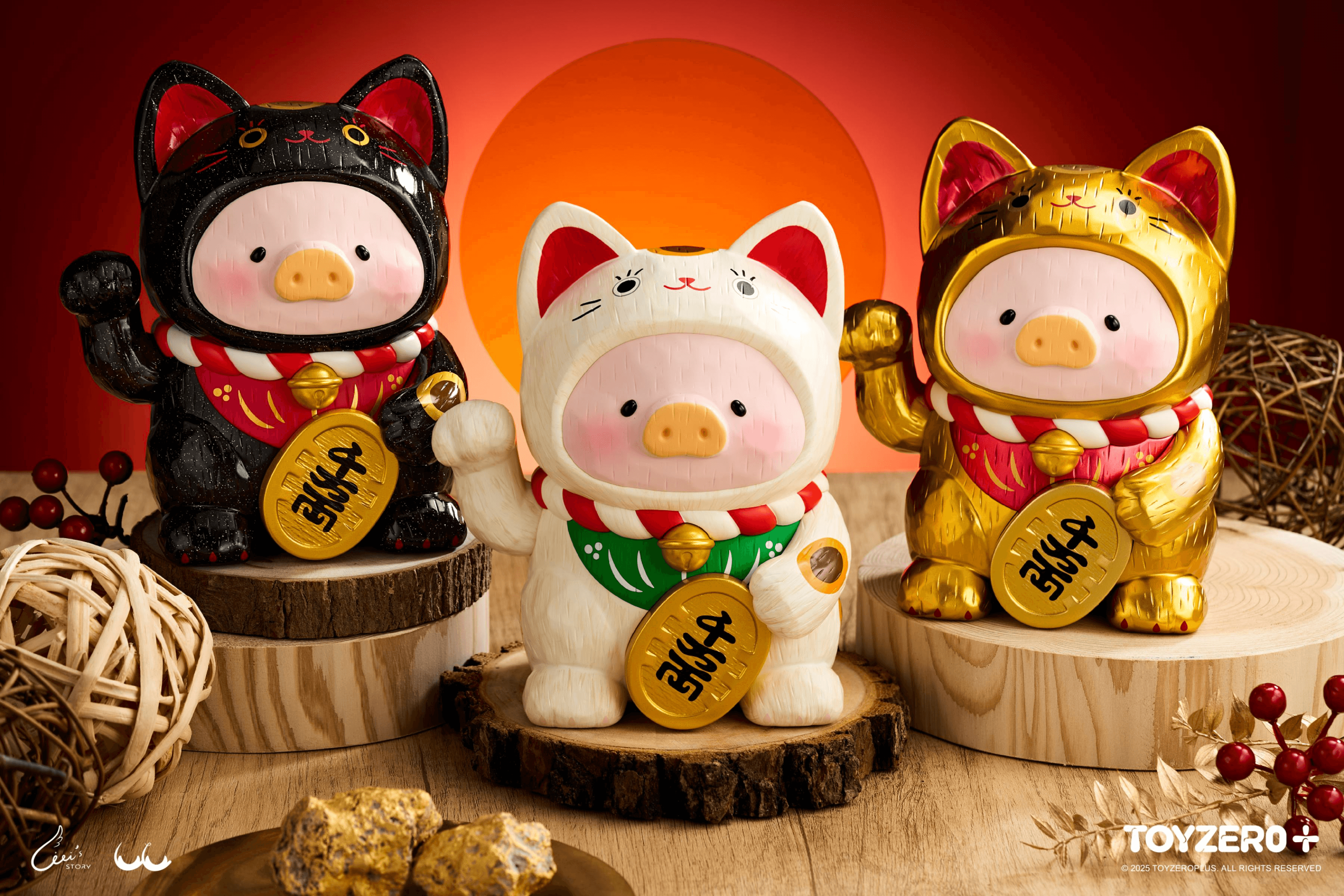 LuLu the Piggy - 18cm Wood-Carving Maneki Lu (Golden Cat) | 6978531762374
