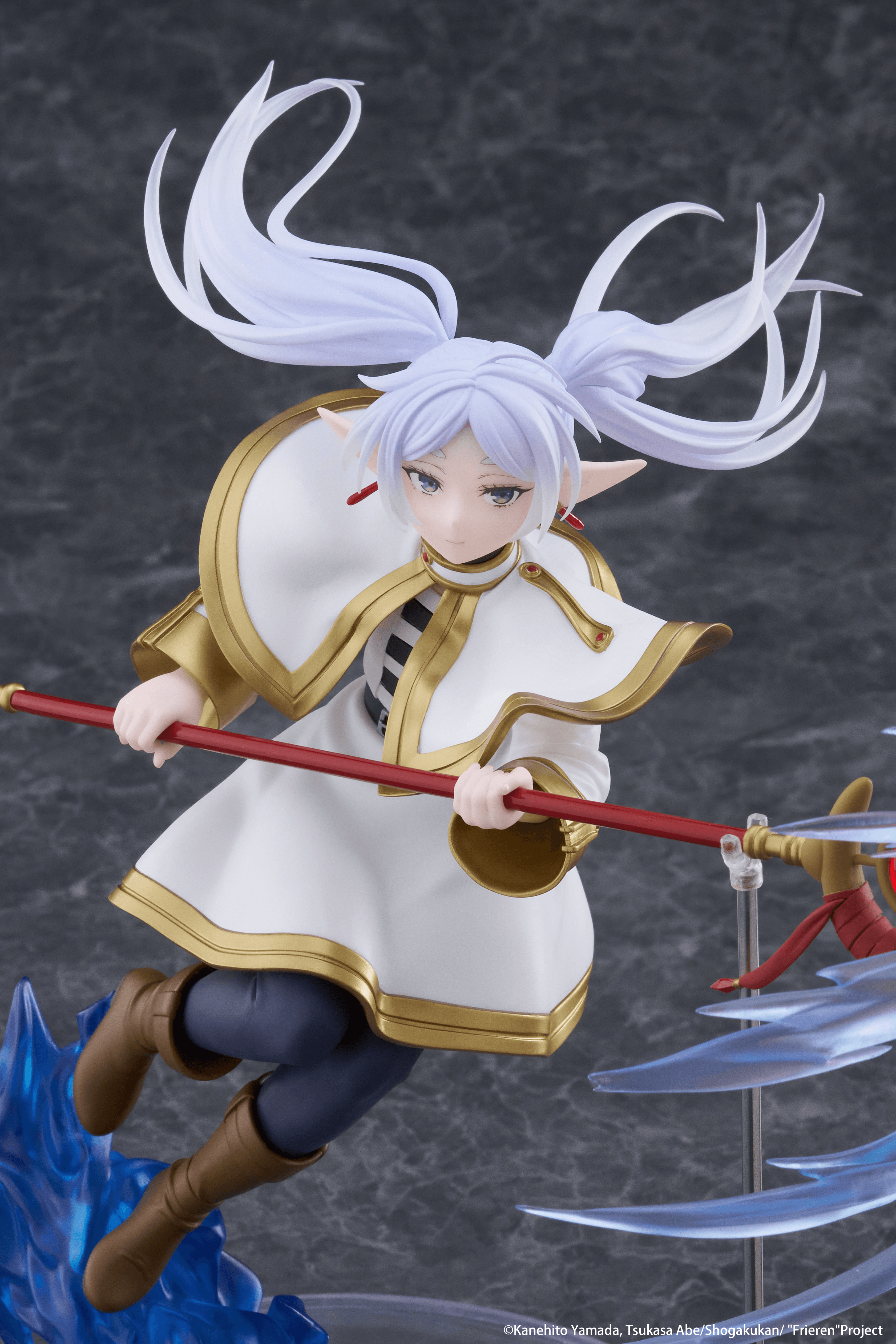 Frieren: Beyond Journey's End AMP+ Figure - Frieren (Reissue) | 840342405435