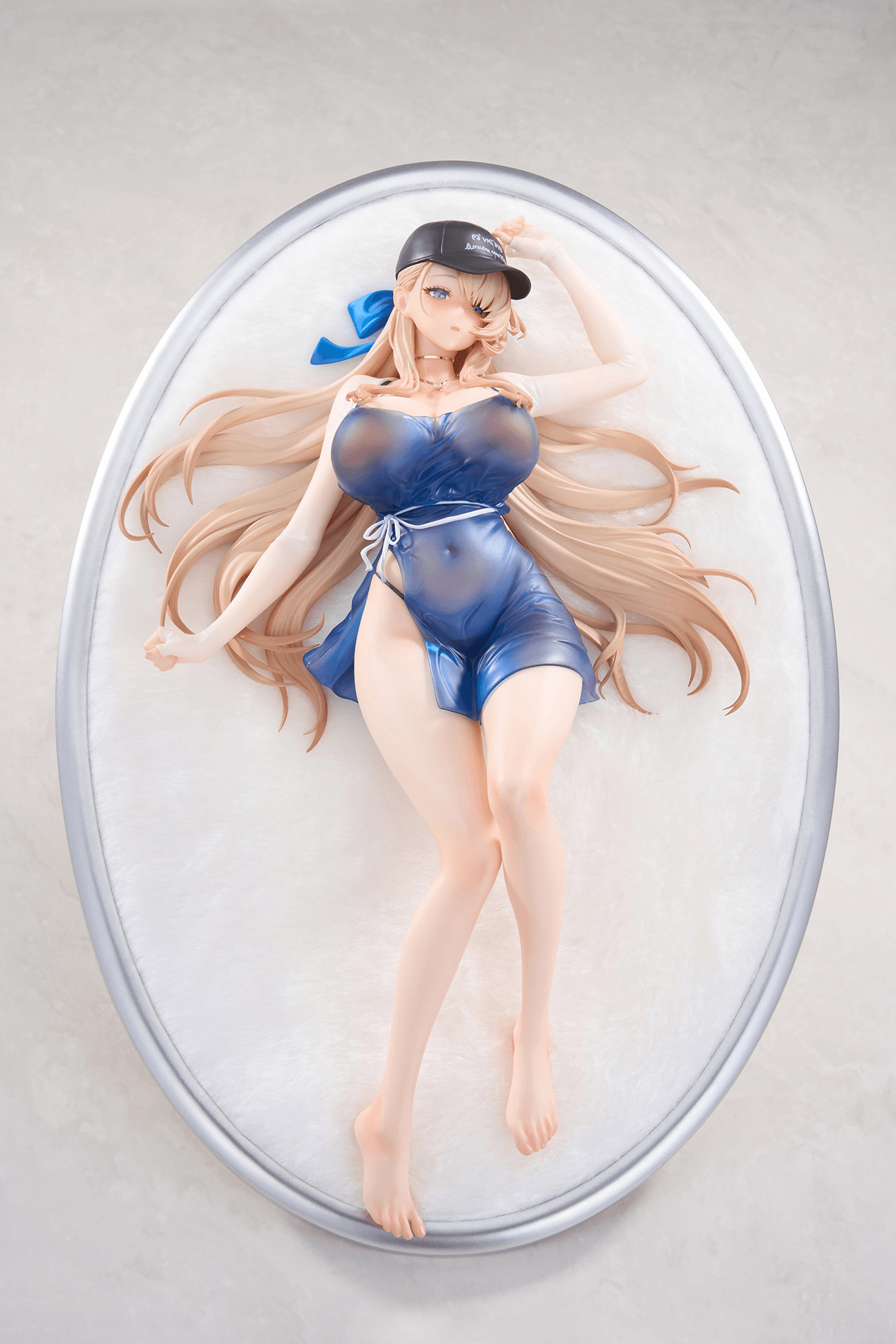 1/7 Scale [BrownDust2] Water Park Queen Wilhelmina Painted Figure with BONUS