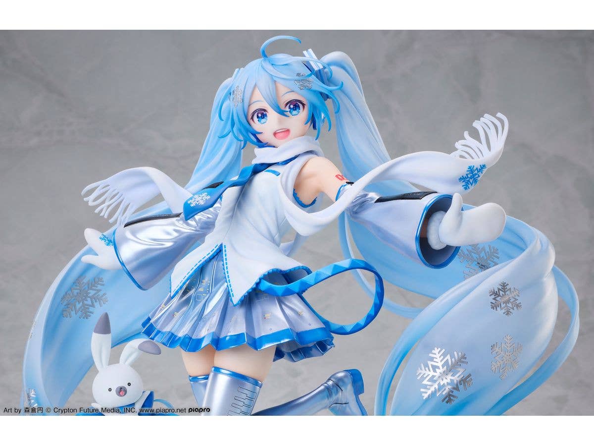 Design COCO Snow Miku Sky Town 10th Anniversary Ver. 1/7 Complete Figure | 4595643112433