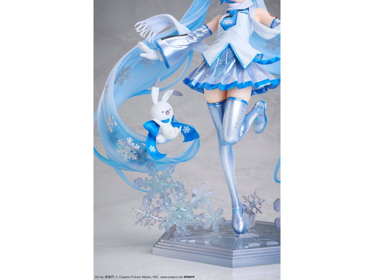 Design COCO Snow Miku Sky Town 10th Anniversary Ver. 1/7 Complete Figure | 4595643112433