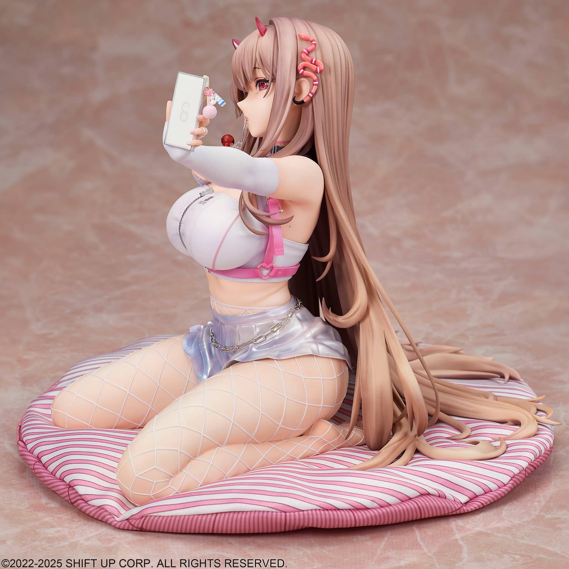 GODDESS OF VICTORY: NIKKE Viper 1/4 Complete Figure | 4595643112945