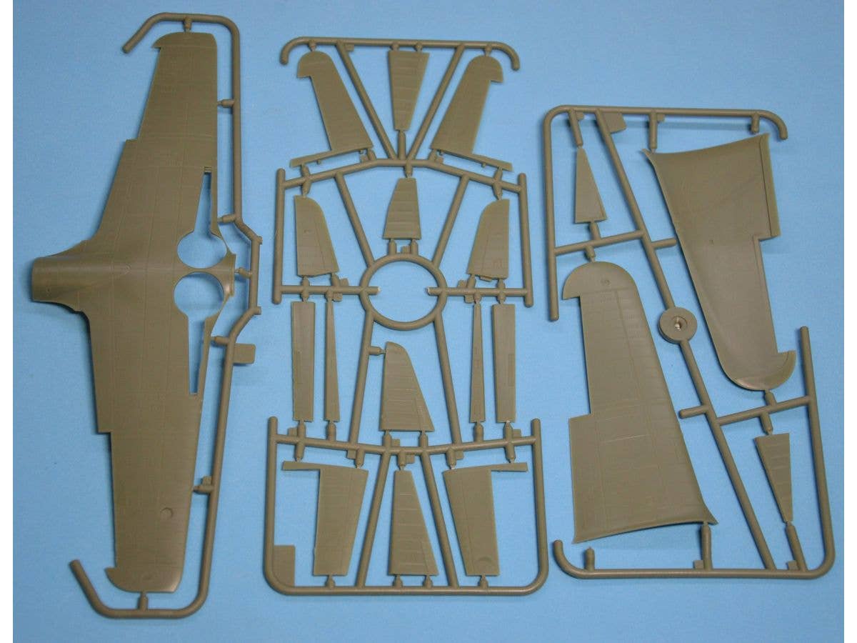 Dora Wings 1/48 Vultee Vanguard Mk.I/J10 | 4820237050830