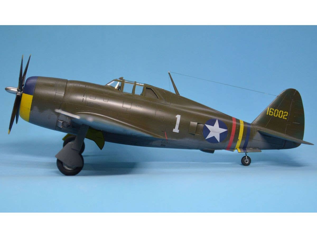 Dora Wings 1/48 Republic P-47B Thunderbolt. | 4820237050847