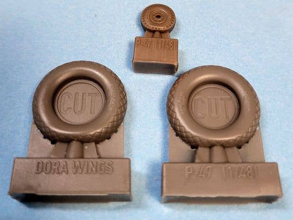 Dora Wings 1/48 Republic P-47C Thunderbolt with ferry tank | 4820237050960