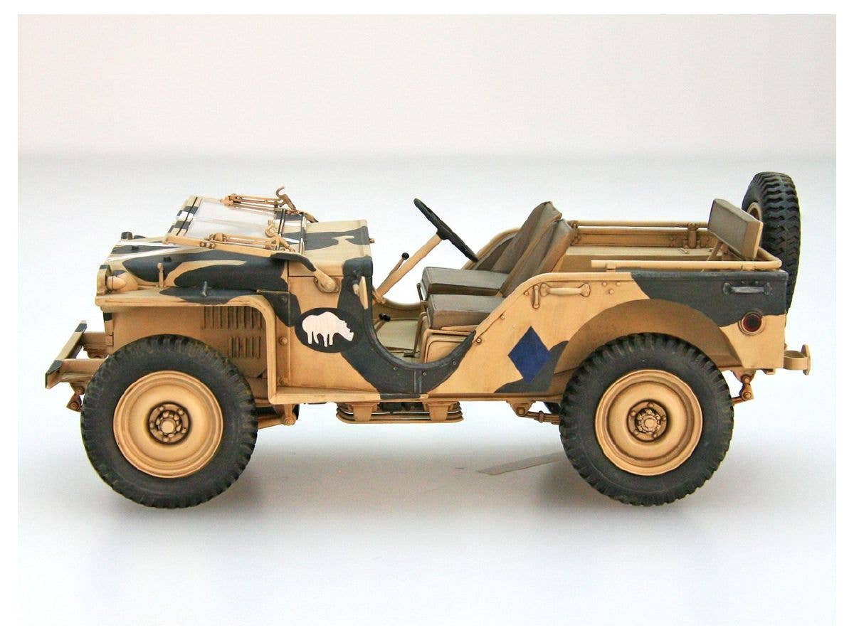 Ebbro 1/24 BRC 40 British Troop Car | 4526175250188