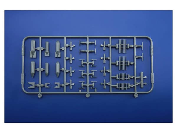 Eduard 1/72 Fw 190F-8 [Profipack] | 8591437514892