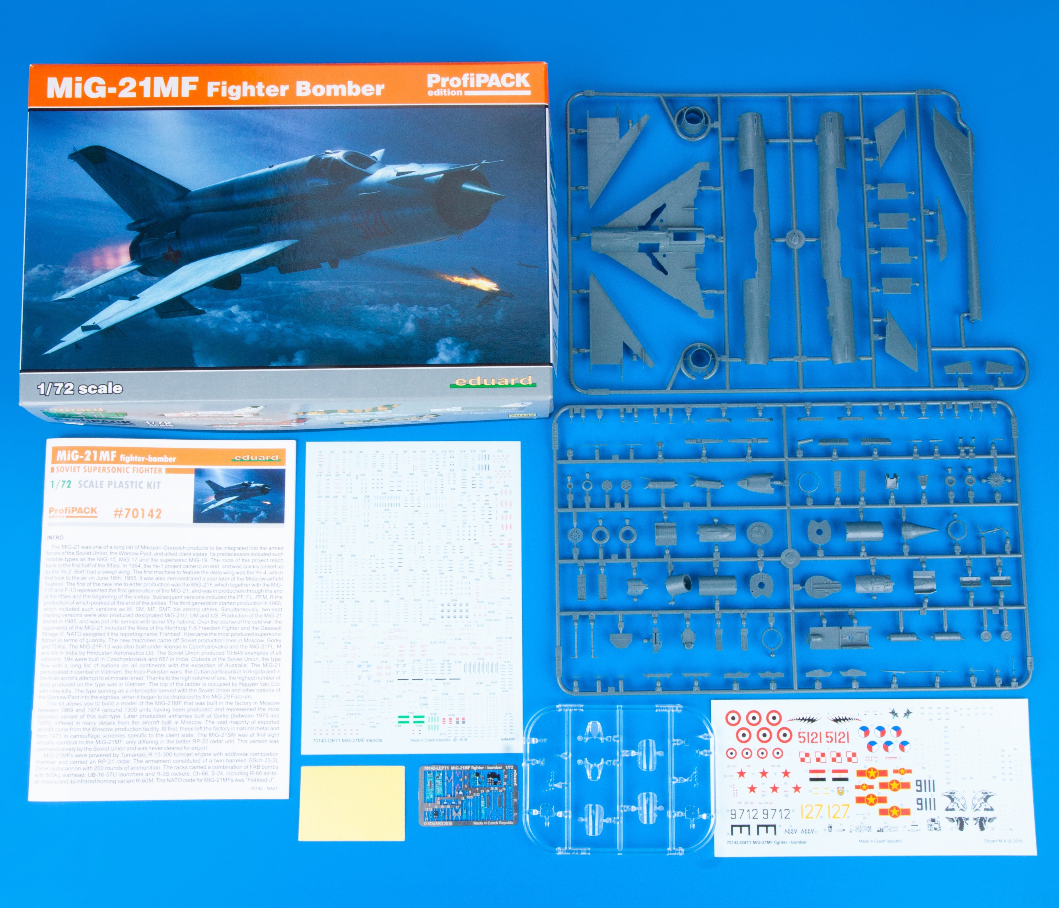 Eduard 1/72 MiG-21MF Fighter Bomber [Profipack]