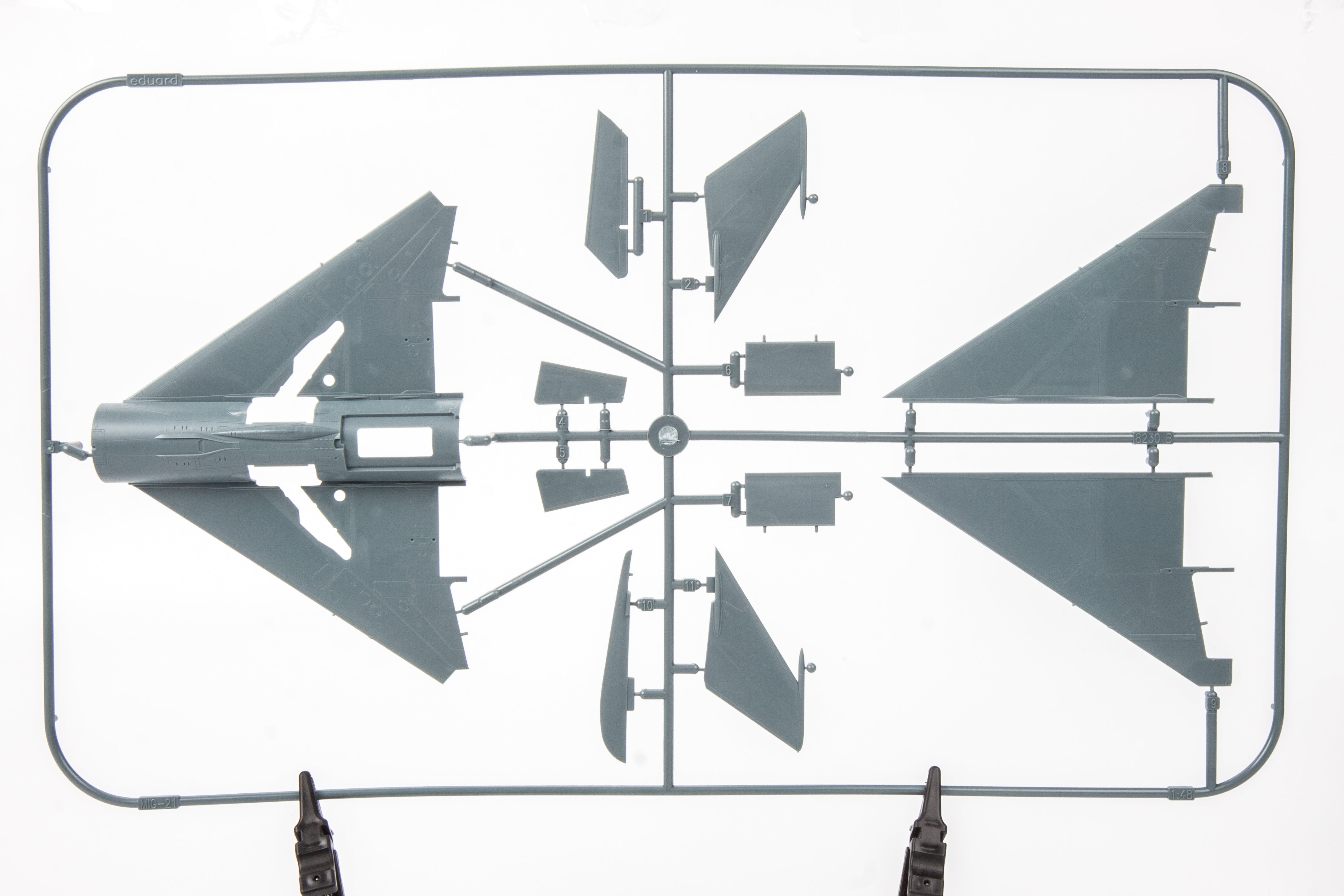 Eduard 1/48 MiG-21bis [Weekend edition]