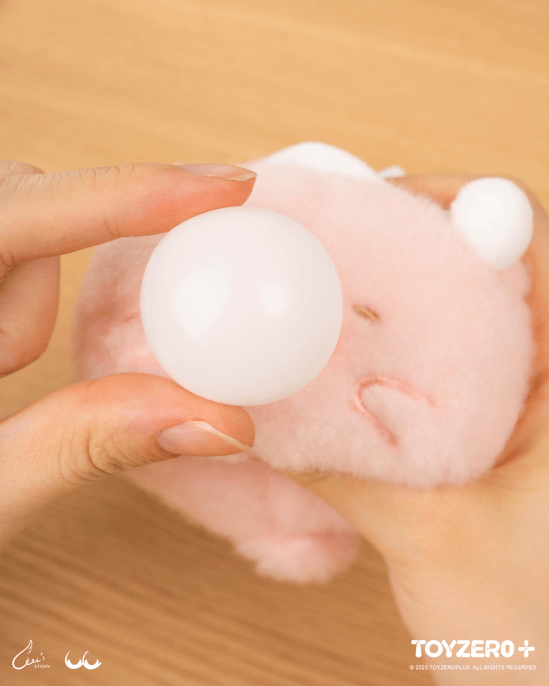 LuLu the Piggy Generic - Plush Keychain (Blowing Bubble ver.) | 726436108553