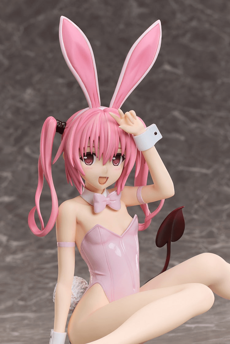 Nana Astar Deviluke: Bare Leg Bunny Ver.