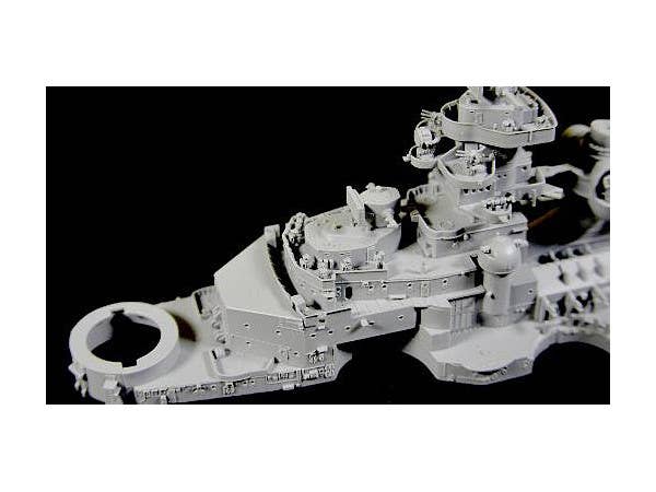 Flyhawk Model 1/700 German Battleship Bismarck 1941 | 6921970400932