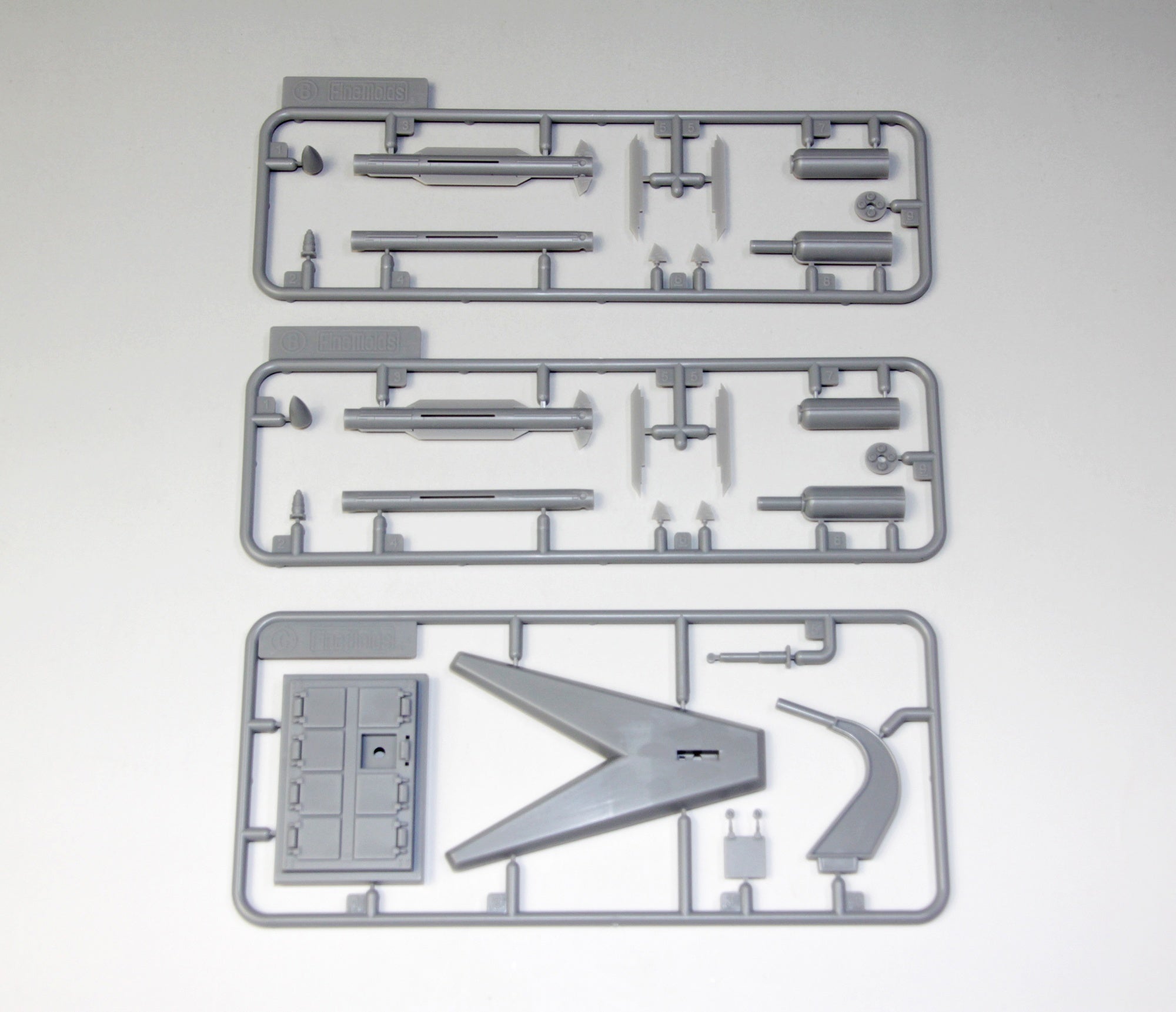 FineMolds 1/72 Tomahawk RGM-109 Cruise Missile, 2 Missiles with Bases | 4536318720294