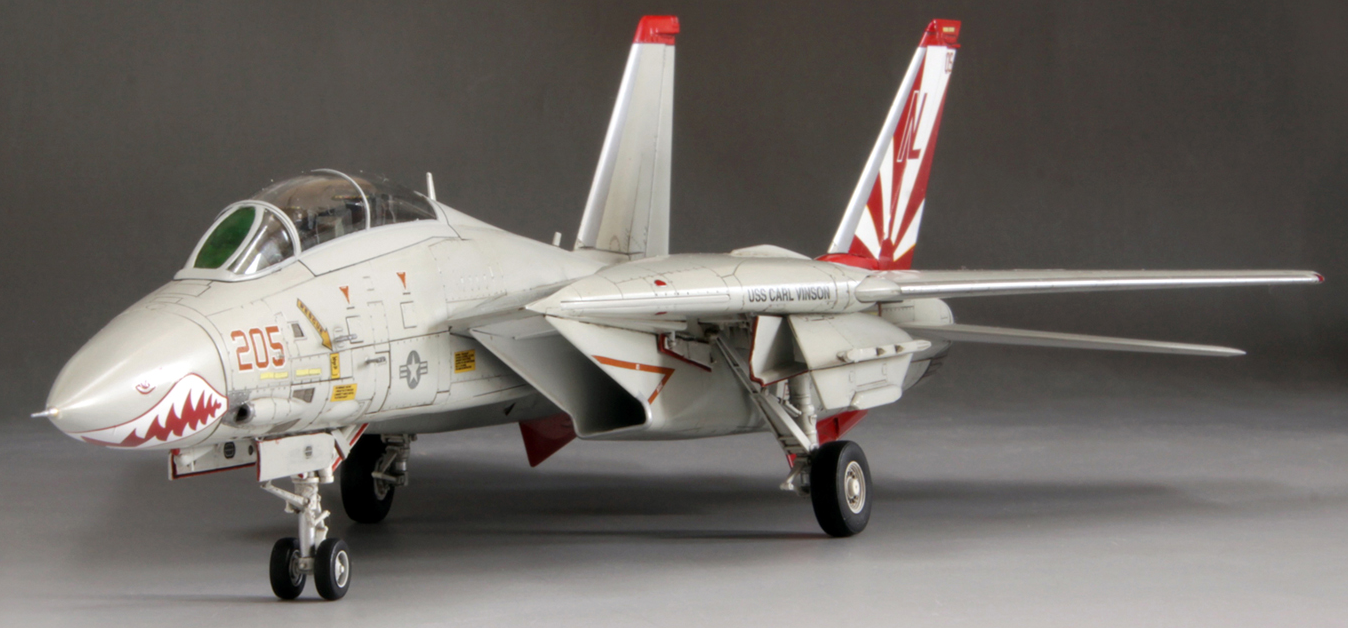 FineMolds 1/72 US Navy F-14A Tomcat | 4536318720300