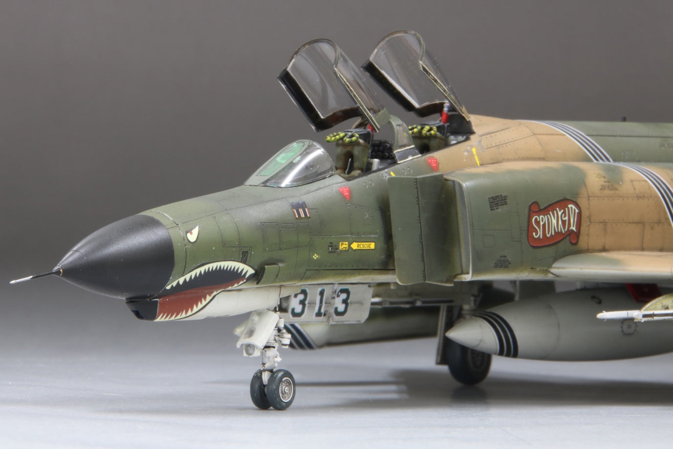 FineMolds 1/72 USAF F-4E Fighter (Early) Aircraft Vietnam War | 4536318720416