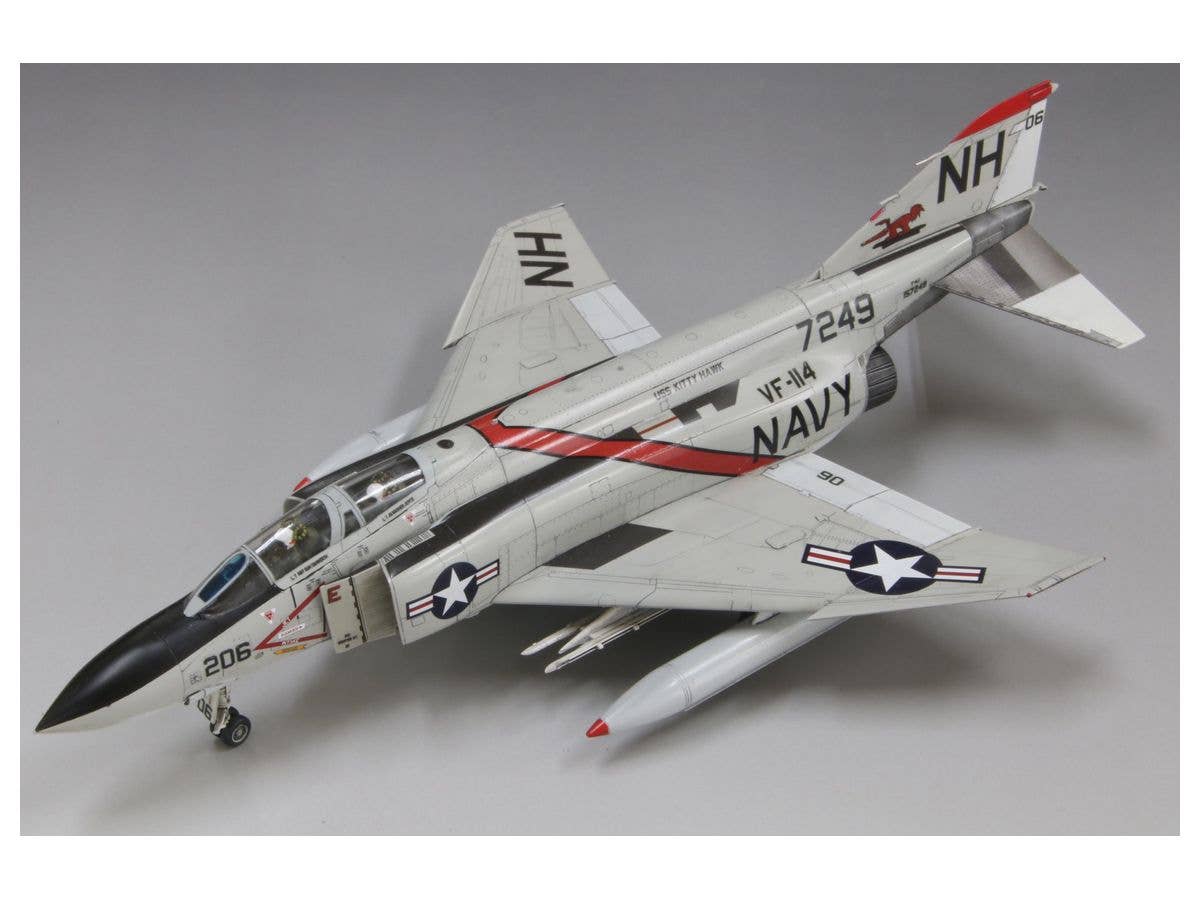 FineMolds 1/72 US Navy Jet Fighter F-4J "Aardvarks" (First Limited Special Edition) | 4536318729433