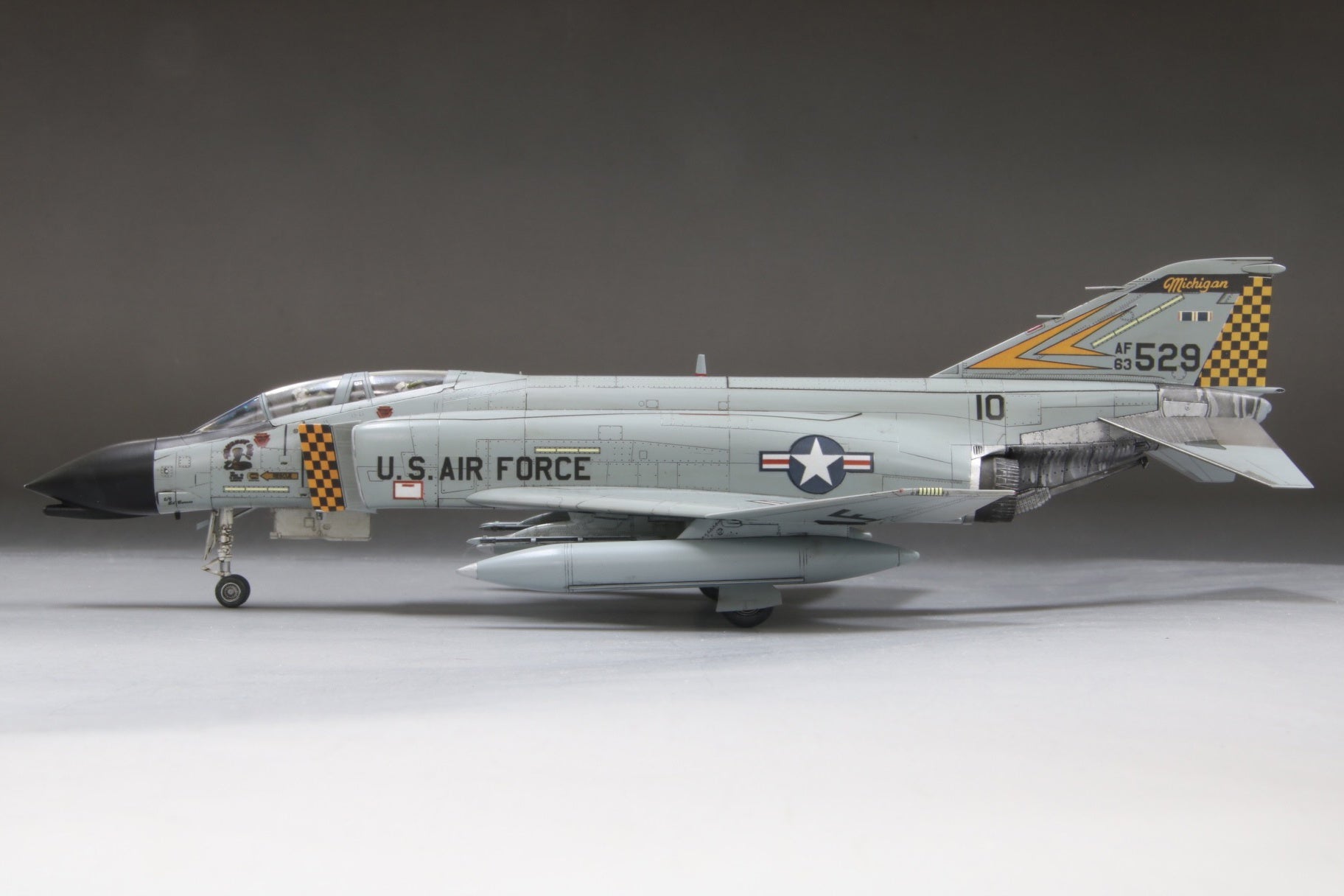 FineMolds 1/72 US Air Force Jet Fighter F-4C "Air National Guard" (First Limited Special Edition) | 4536318729464
