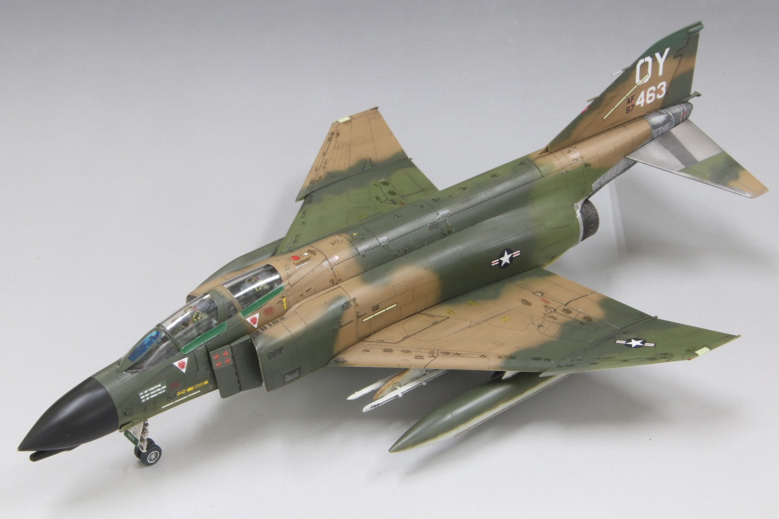 FineMolds 1/72 US Air Force F-4D Jet Fighter "The First MiG Ace" (First Limited Special Edition) | 4536318729471