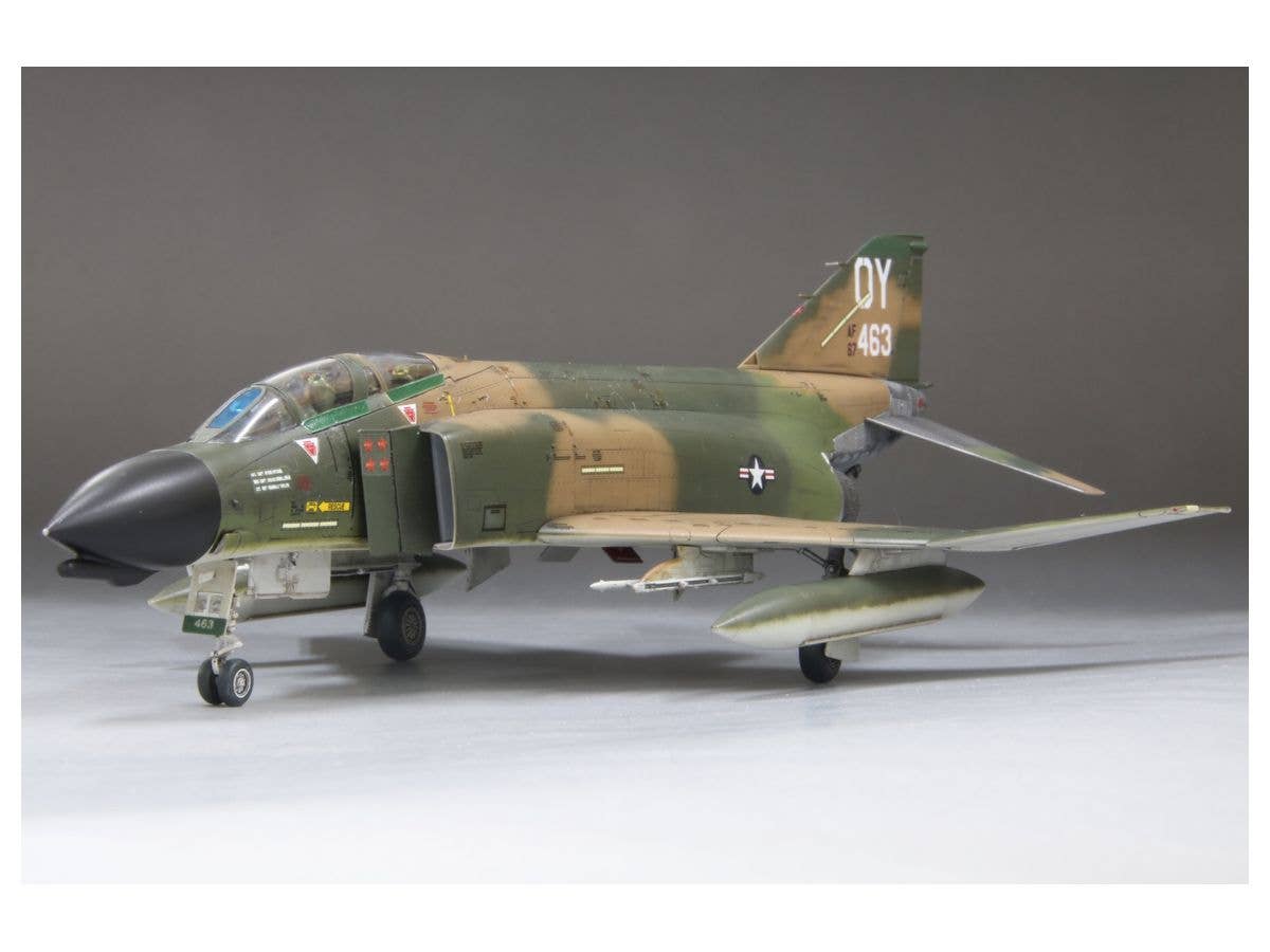 FineMolds 1/72 US Air Force F-4D Jet Fighter "The First MiG Ace" (First Limited Special Edition) | 4536318729471