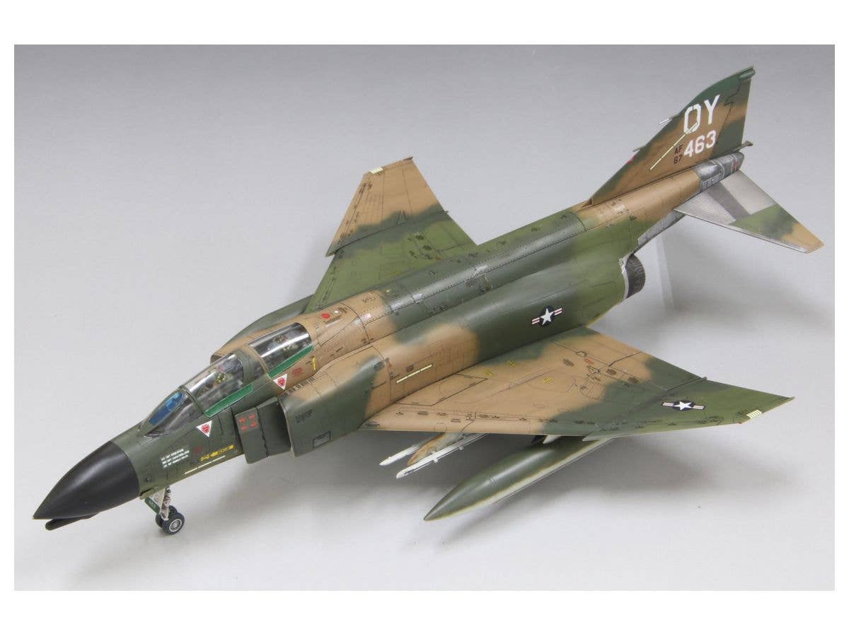 FineMolds 1/72 US Air Force F-4D Jet Fighter "The First MiG Ace" (First Limited Special Edition) | 4536318729471