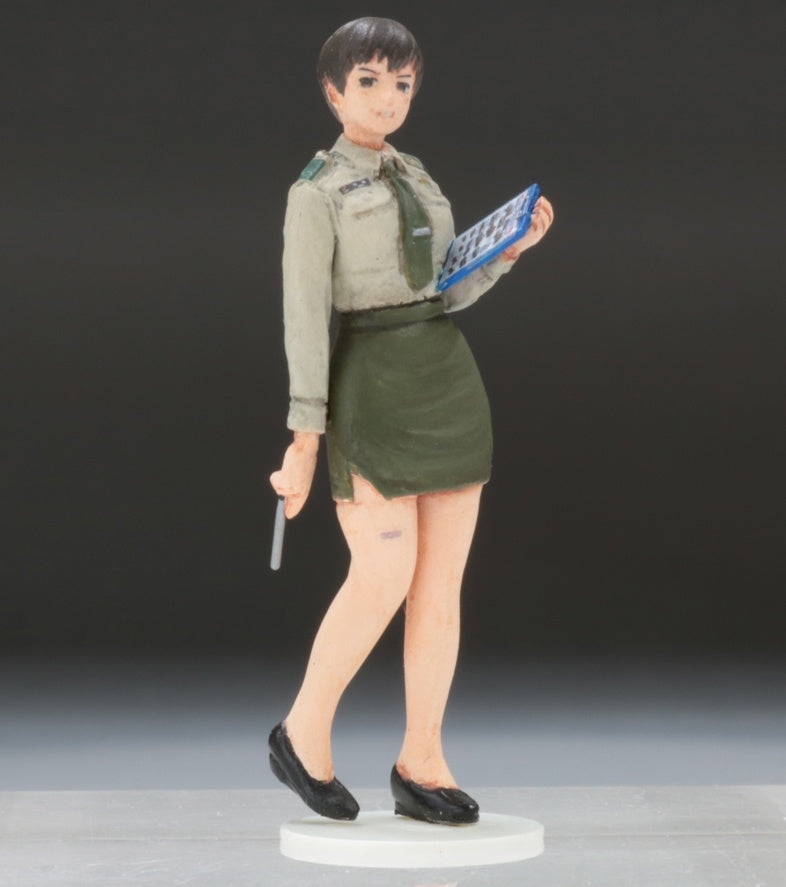 FineMolds 1/35 Historic Costume Girl JGSDF HMV with Figure 'Hinata' | 4536318880042