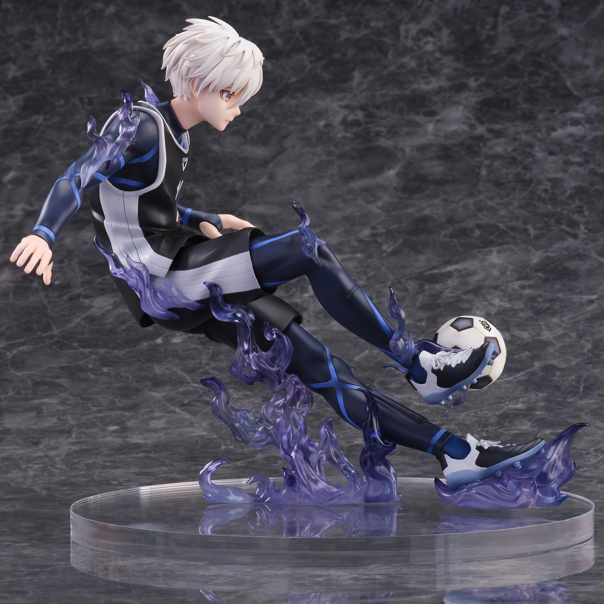 FURYU Corporation BLUELOCK Seishiro Nagi 1/7 Scale Figure | 4580736409408