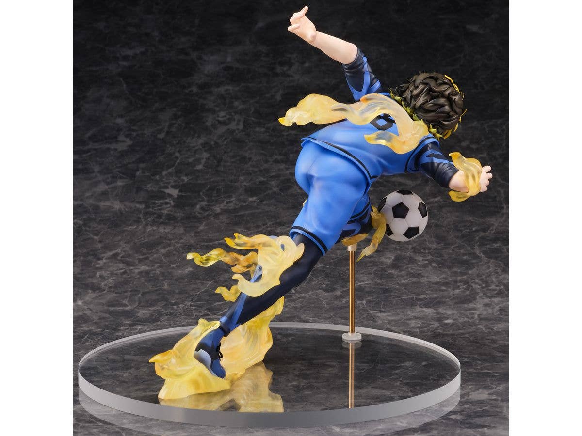 FURYU Corporation BLUELOCK Meguru Bachira 1/7 Scale Figure | 4580736409415