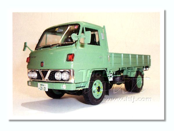 Fujimi 1/32 Mitsubishi Fuso Canter T200 1975