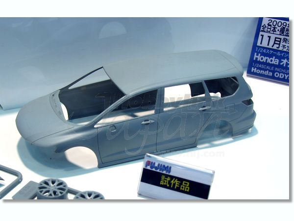Fujimi 1/24 Honda New OdysseyAbsolute