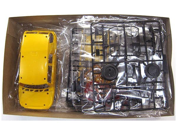 Fujimi 1/24 Toyota FJ Cruiser (Two-tone Yellow) Pre-painted Snap fit Kit | 4968728066134
