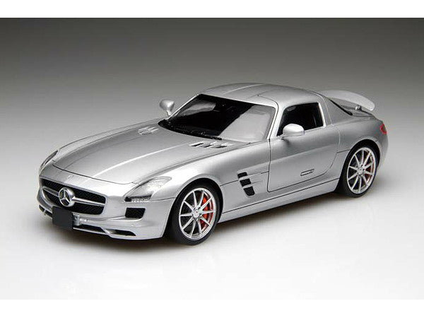Fujimi 1/24 Mercedes-Benz AMG SLS
