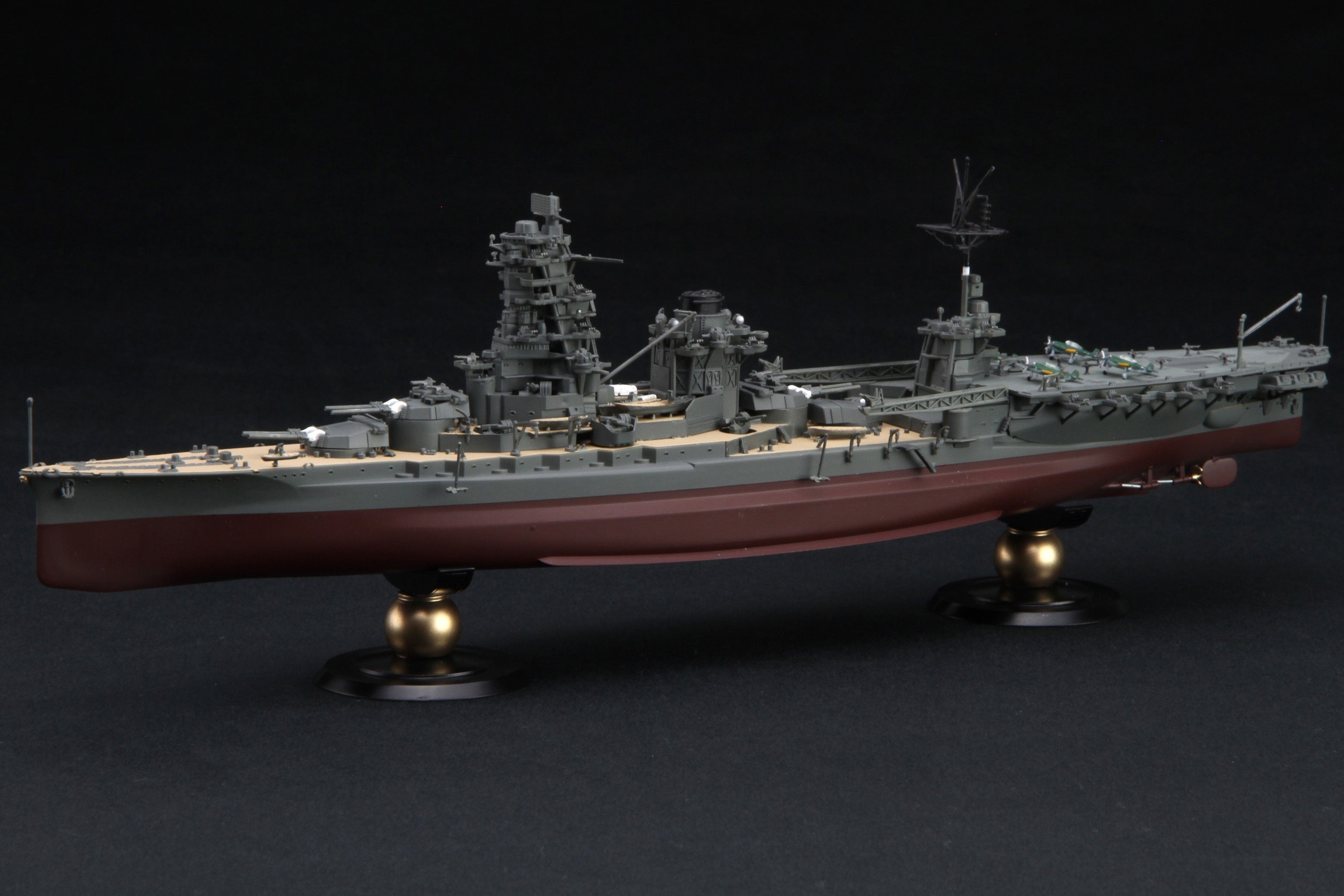Fujimi 1/700 IJN Aircraft Battleship Hyuga Full Hull