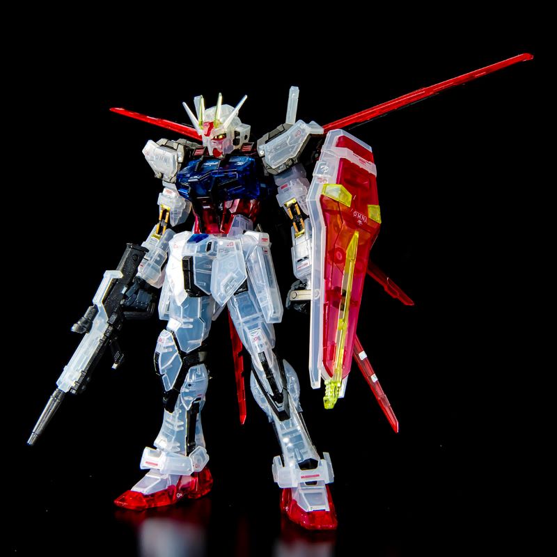 P-Bandai RG 1/144 The Gundam Base Limited Aile Strike Gundam & Skygrasper Launcher/Sword Pack Set [Clear Color]