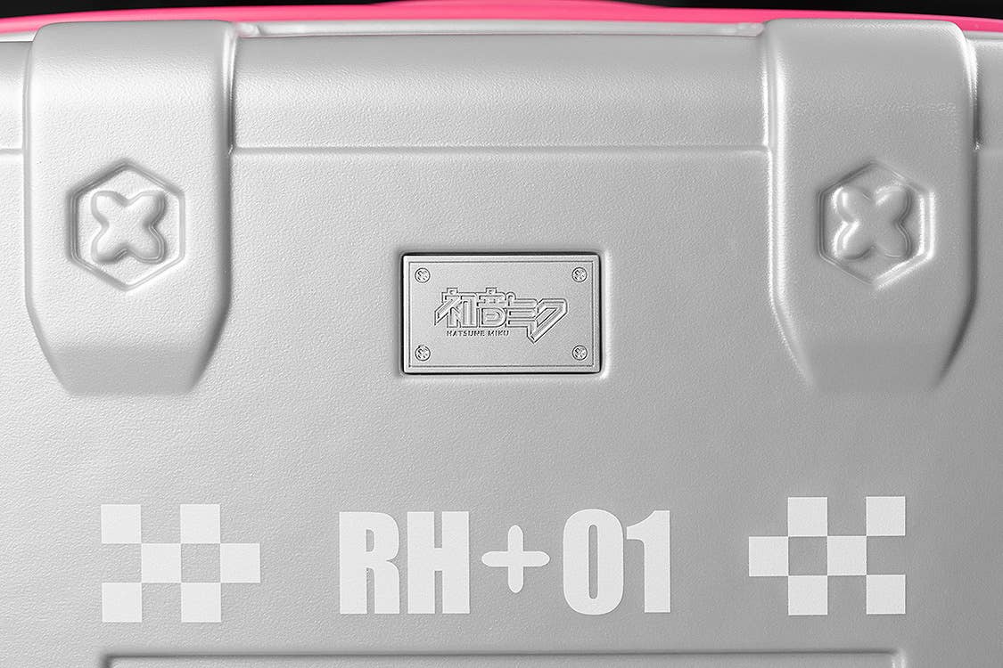 Hatsune Miku: Racing Ver. 2025 Suitcase Pop | 4580828661349