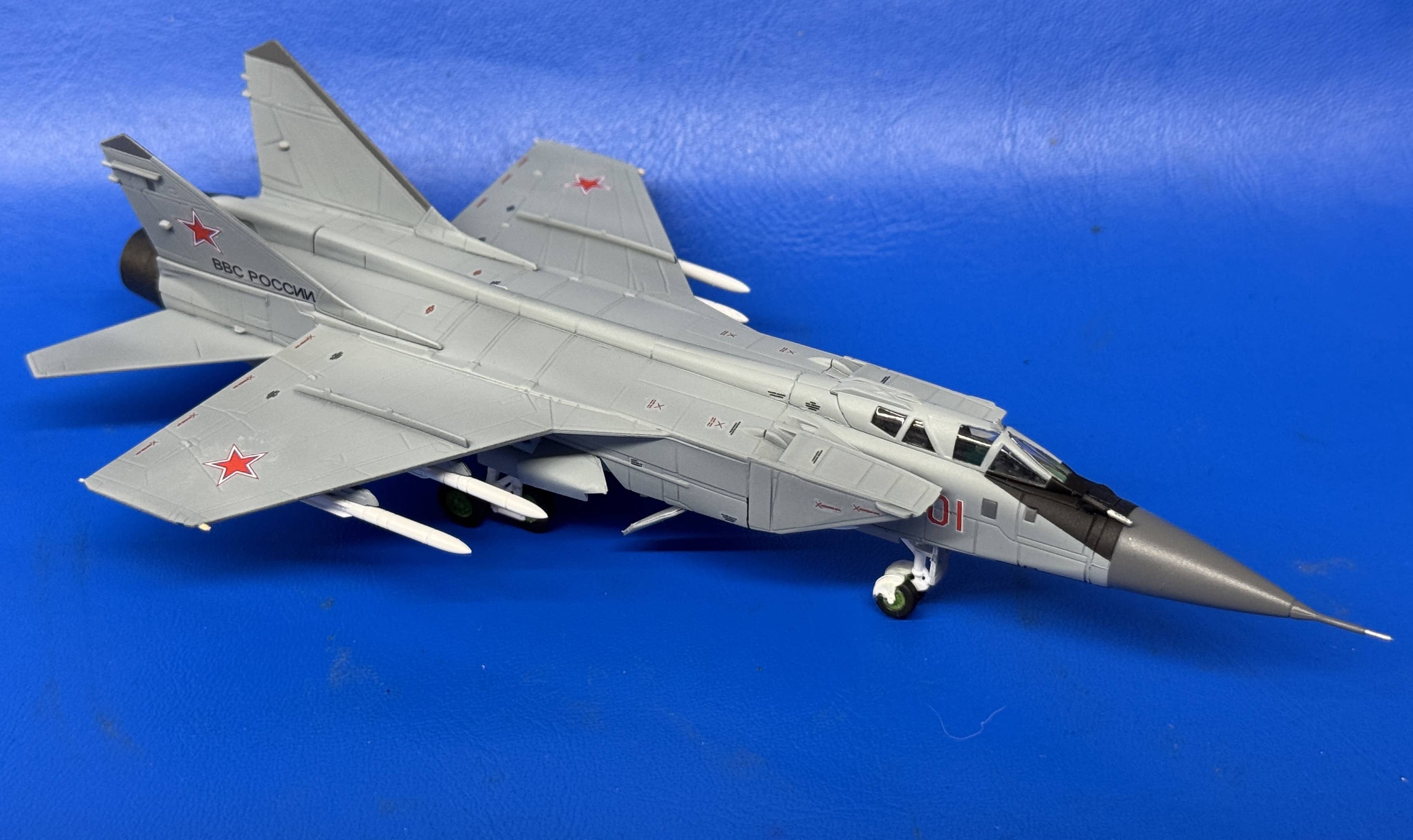 1/144 MiG-31 FOX HOUND | 4582119759643
