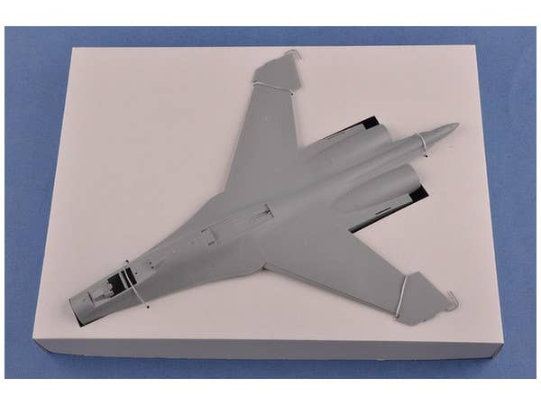 Hobby Boss 1/48 Su-27 Flanker Early | 6939319217127