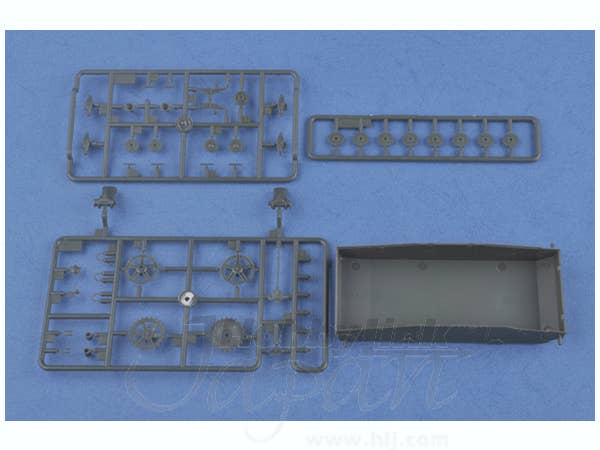 Hobby Boss 1/35 Soviet AT-1 Self-Propelled Gun | 6939319224996