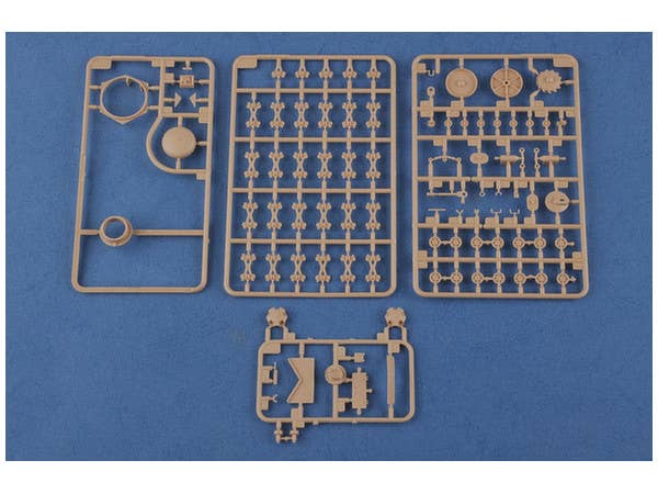 Hobby Boss 1/35 Soviet T-18 Light Tank Mod 1930 | 6939319238740