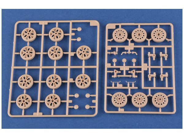 Hobby Boss 1/35 Soviet SU-122-54 Tank Destroyer | 6939319245434