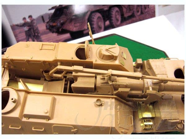 Hobby Boss 1/35 152mm ShkH DANA vz.77 | 6939319255013