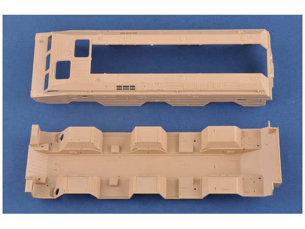 Hobby Boss 1/35 Russian 9K79 Tochka (SS-21 Scarab) IRBM | 6939319255099
